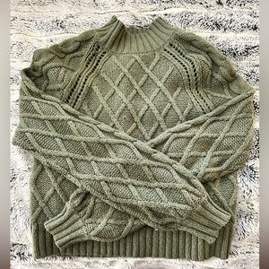 American Eagle Sweater